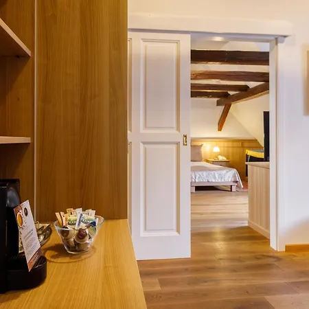 Historia & Historante 4* Veszprem
