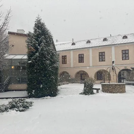 Historia & Historante מלון Veszprém