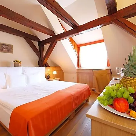 Hotell Historia & Historante Veszprém