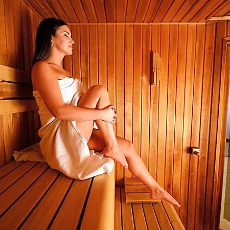 Historia & Historante Hotel 4*