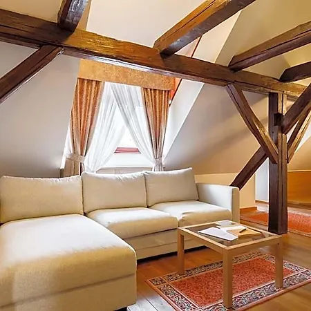 Hotel Historia & Historante