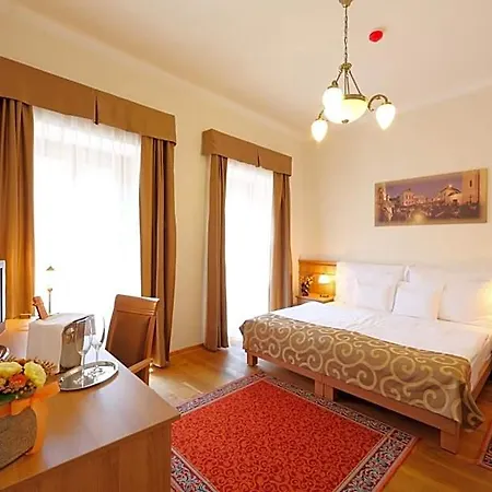 Historia & Historante Hotel Veszprém