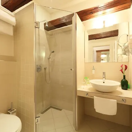 Historia & Historante מלון Veszprém