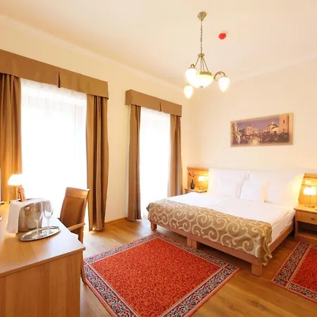 Historia & Historante 4* Veszprem