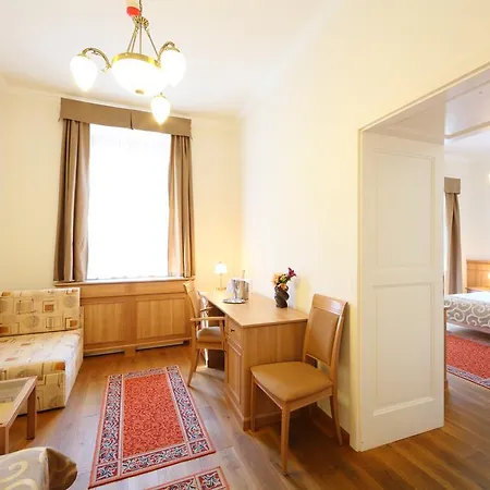 Historia & Historante 4* Veszprém