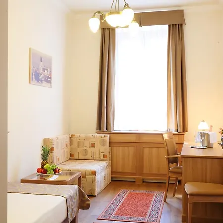 Historia & Historante מלון 4*