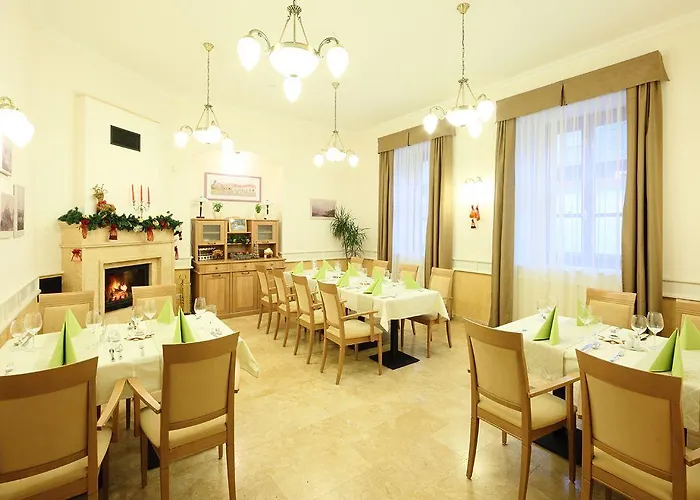 Historia & Historante 4* Veszprem