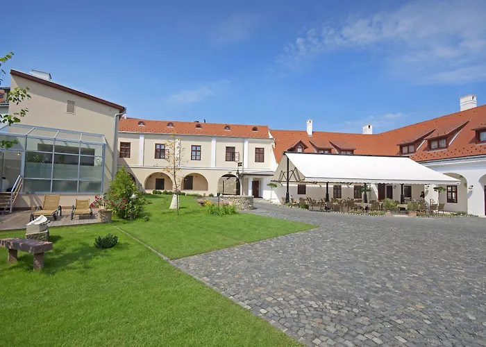 Historia & Historante Hotel