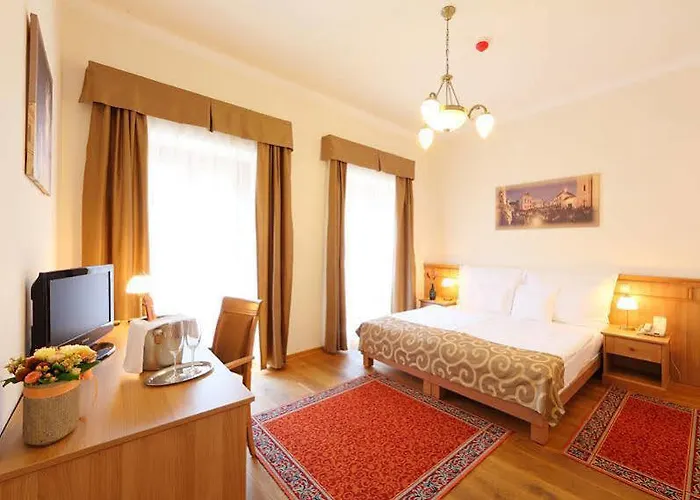 Hotel Historia & Historante